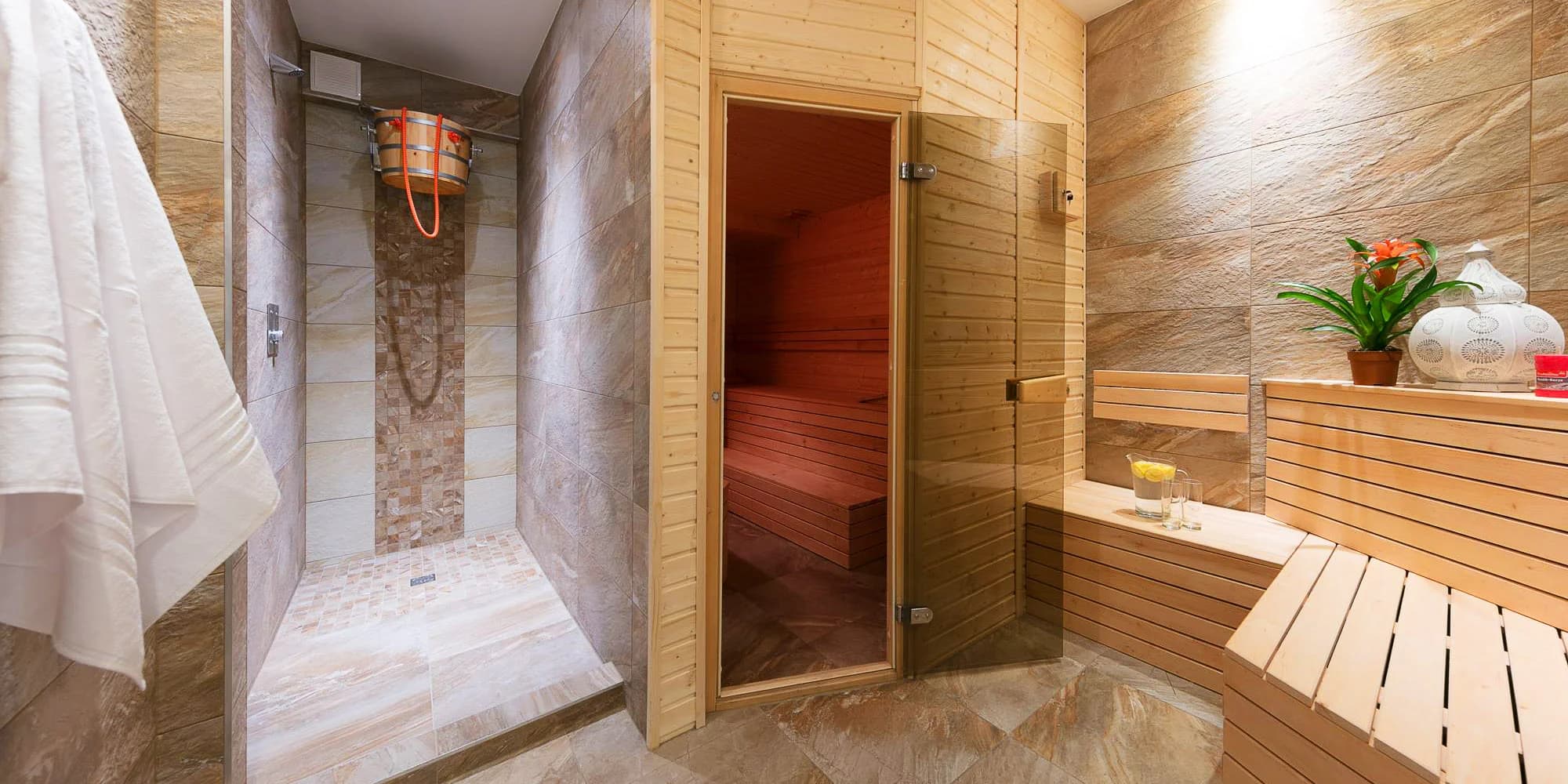 Privátní wellness se saunou, pizzou a billiardem pro 2 osoby: 1–3 hod