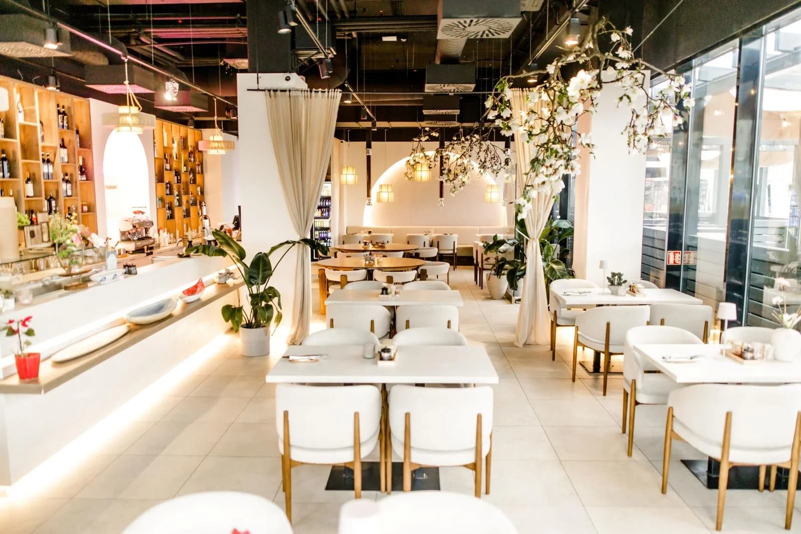 Vyrazte za chutěmi Asie: sushi sety v mladoboleslavské restauraci, 24 až 40 ks