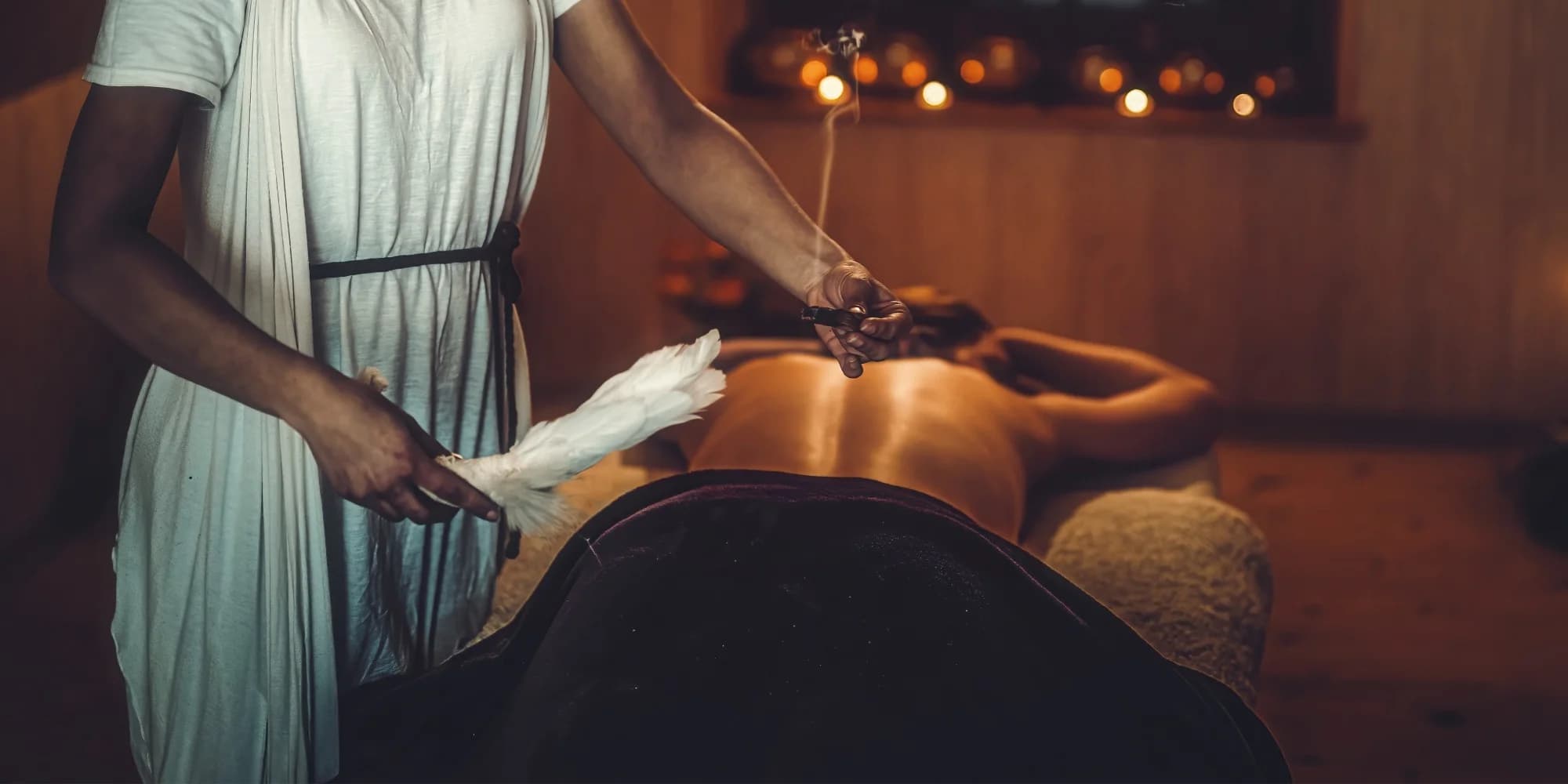 ASMR doteková relaxace s aromaterapií v délce 30, 60 nebo 90 minut