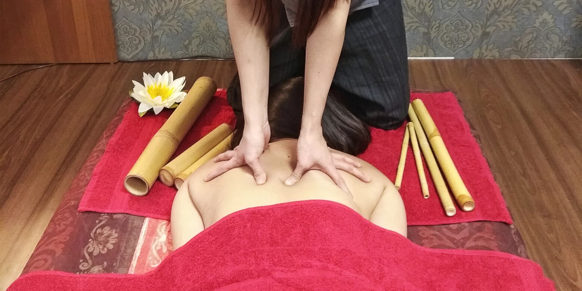 Okouzlující odpočinek: 90, nebo rovnou 120 min. relaxační masáže aroma olejem