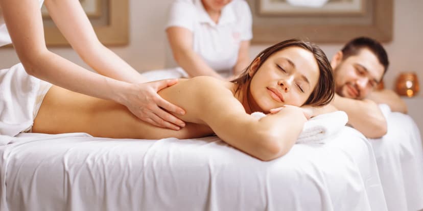 Královská thajská bylinná masáž: 60 minut relaxace pro 1 nebo 2 osoby