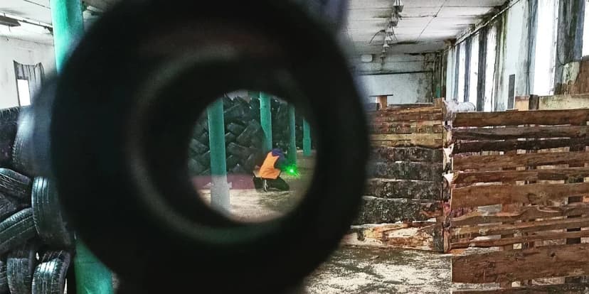 Laser game LaserTag ve dvoupatrové aréně: 1,5 hod. až pro 8 osob