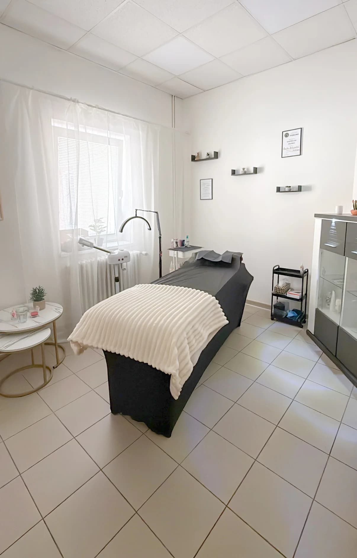 Kosmetické ošetření pro všechny typy pleti: základní, hydratační i liftingová péče