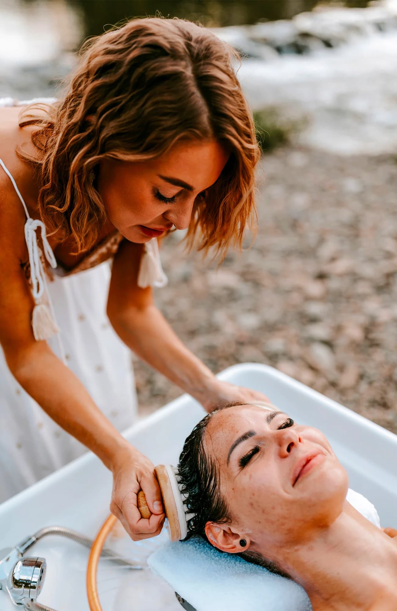 Head spa vč. péče o pleť: hloubkové čištění, regenerace i maska