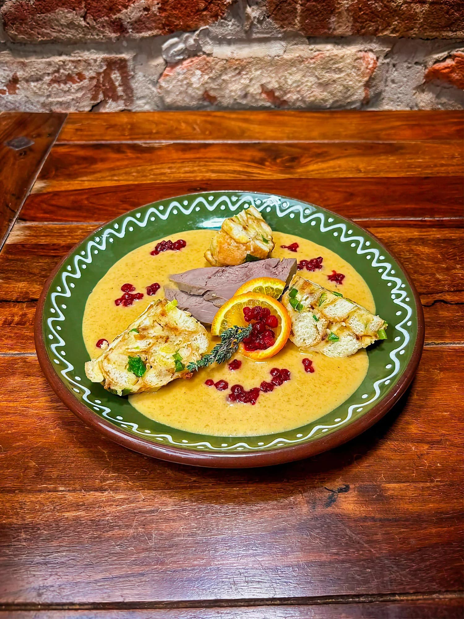 6chodové zvěřinové menu v Rožnovských pivních lázních pro 2 osoby