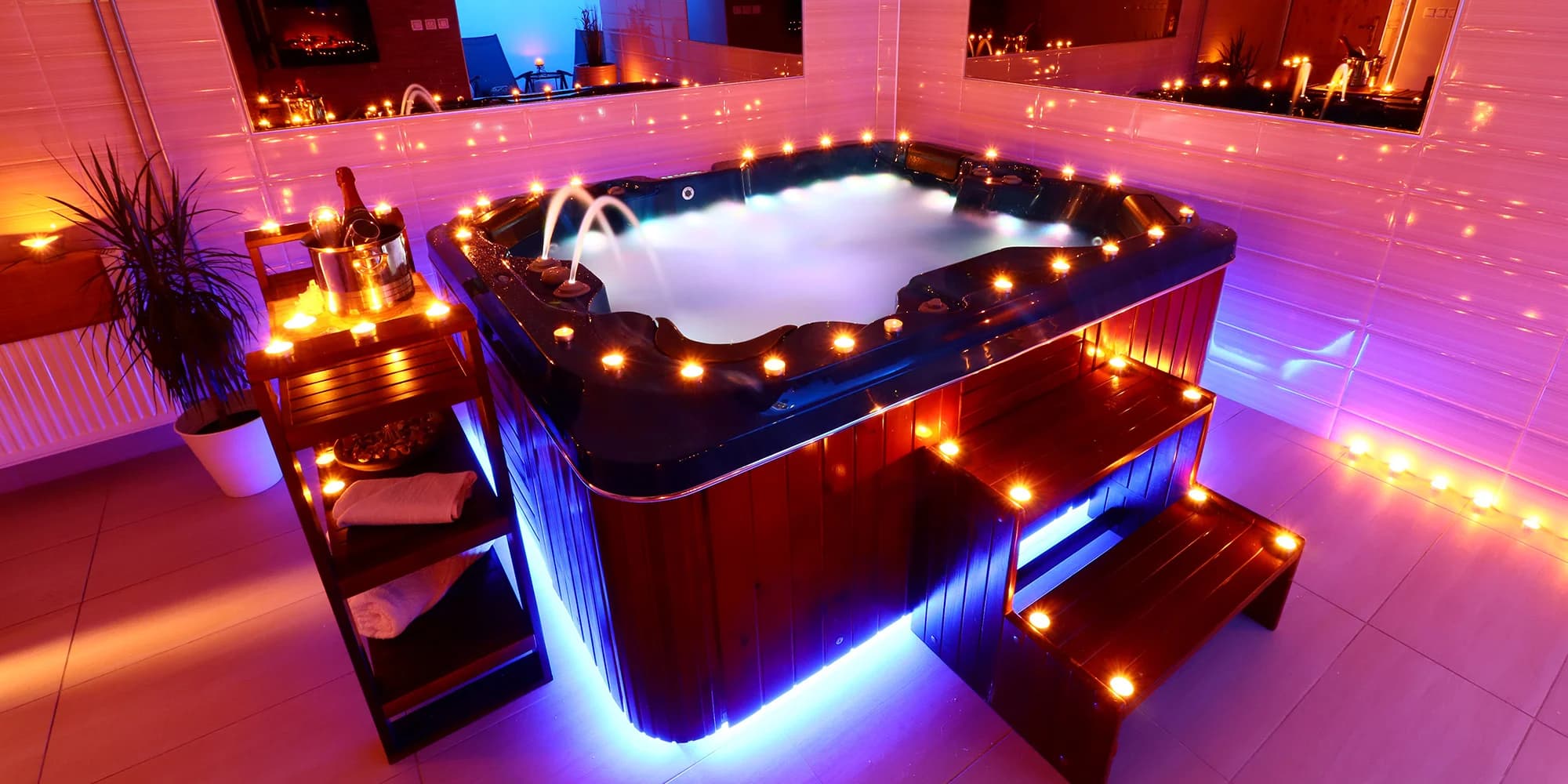 Privátní wellness: finská sauna nebo vířivka na 60 nebo 120 minut pro 2 osoby