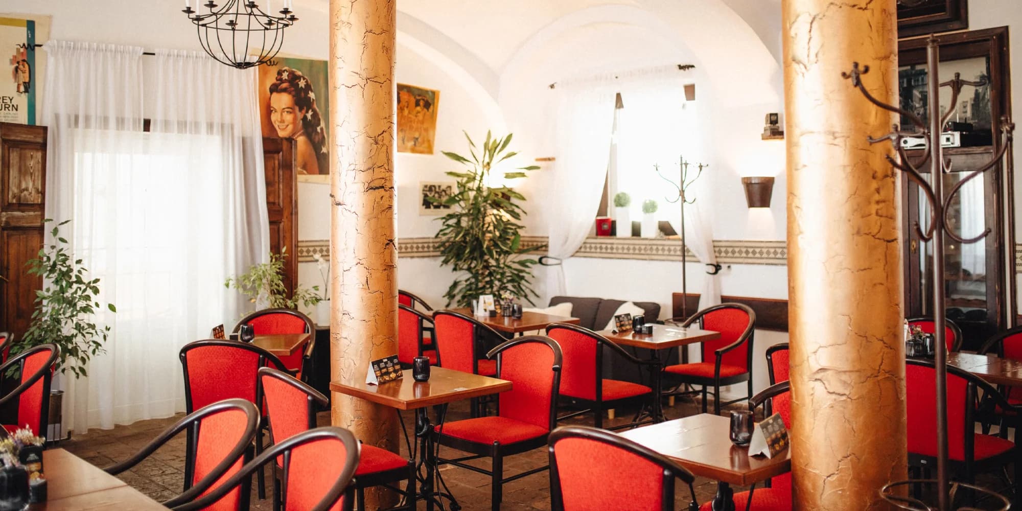 Romantická večeře pro dva: předkrm, neapolská pizza a degustační prkénko