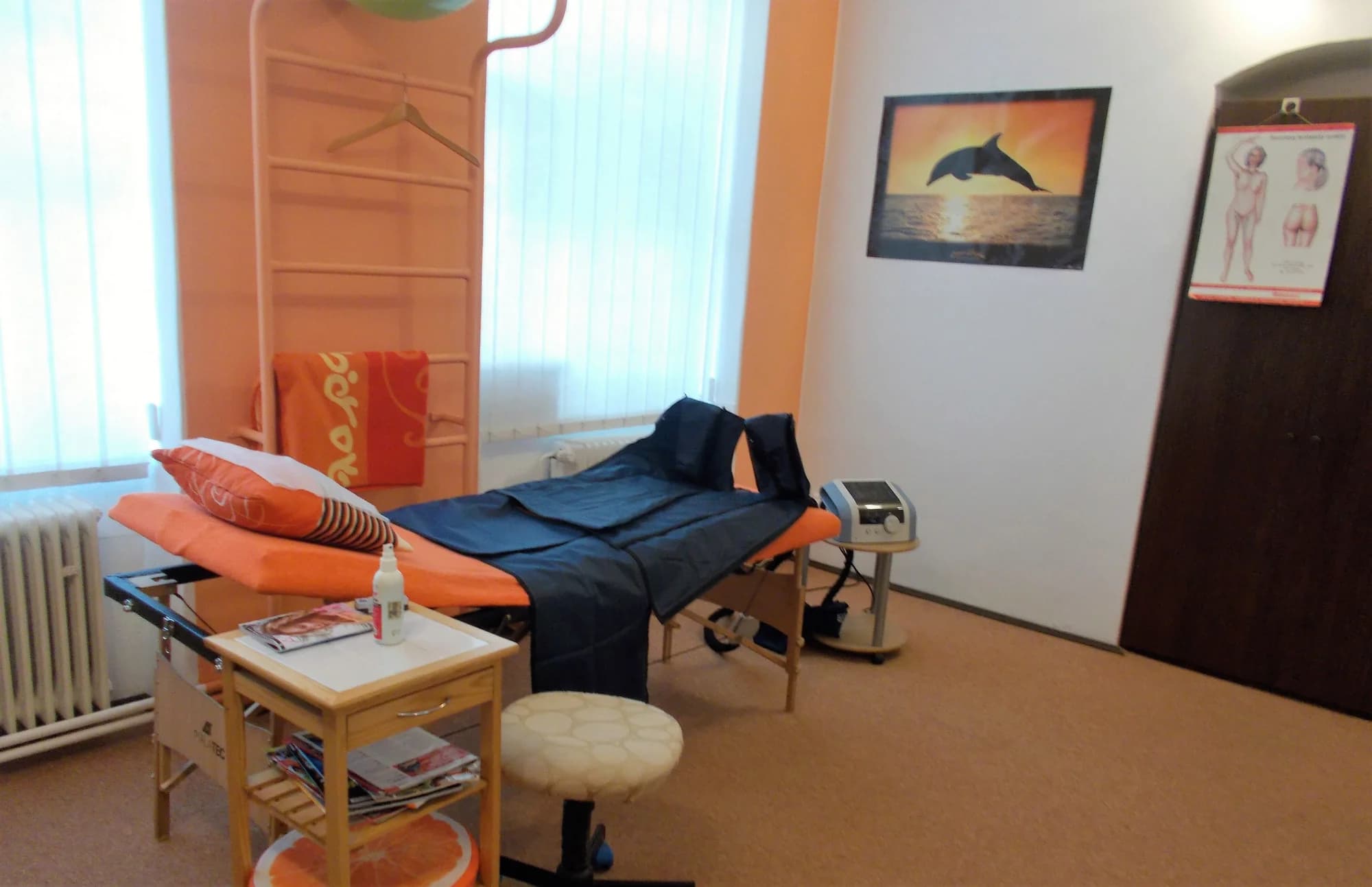50minutová lymfodrenáž nohou a břicha pro ženy v centru Prahy