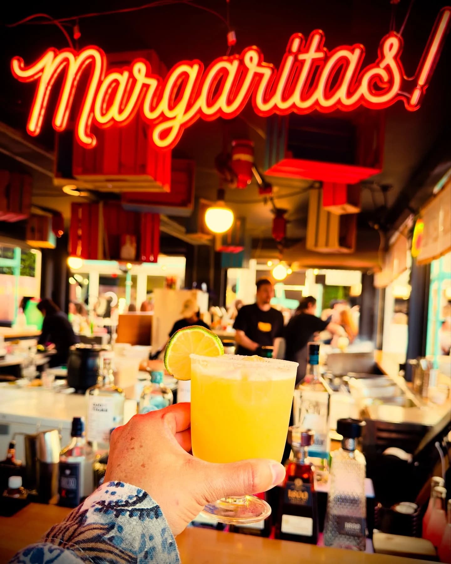 Autentické mexické hody: burritos i margarita či bohatý tác pro 4 osoby