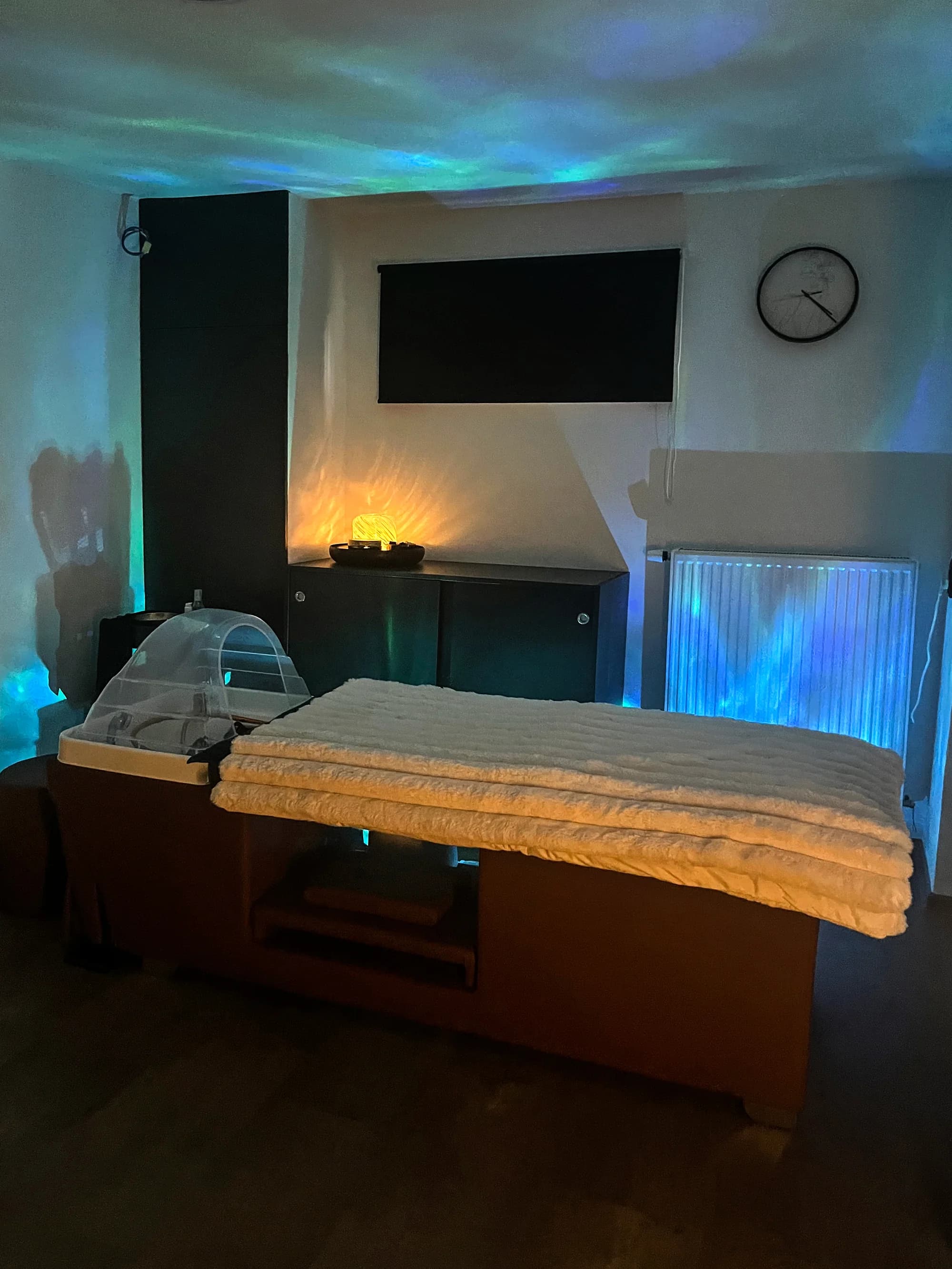 Hloubková péče o vlasovou pokožku: head spa balíčky i s masáží podle výběru