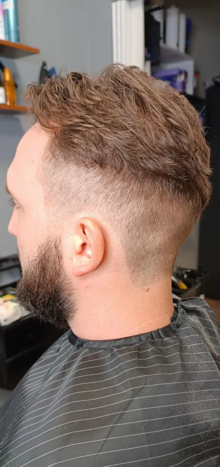 Nový styl: dětský střih či pánský strojkem nebo barber