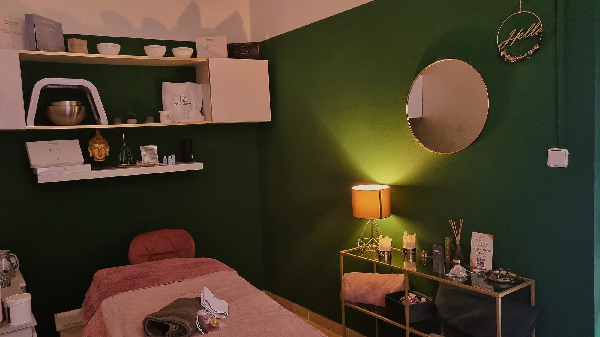 Výrazný pohled bez práce: lash lifting a laminace obočí, 60 až 90 minut