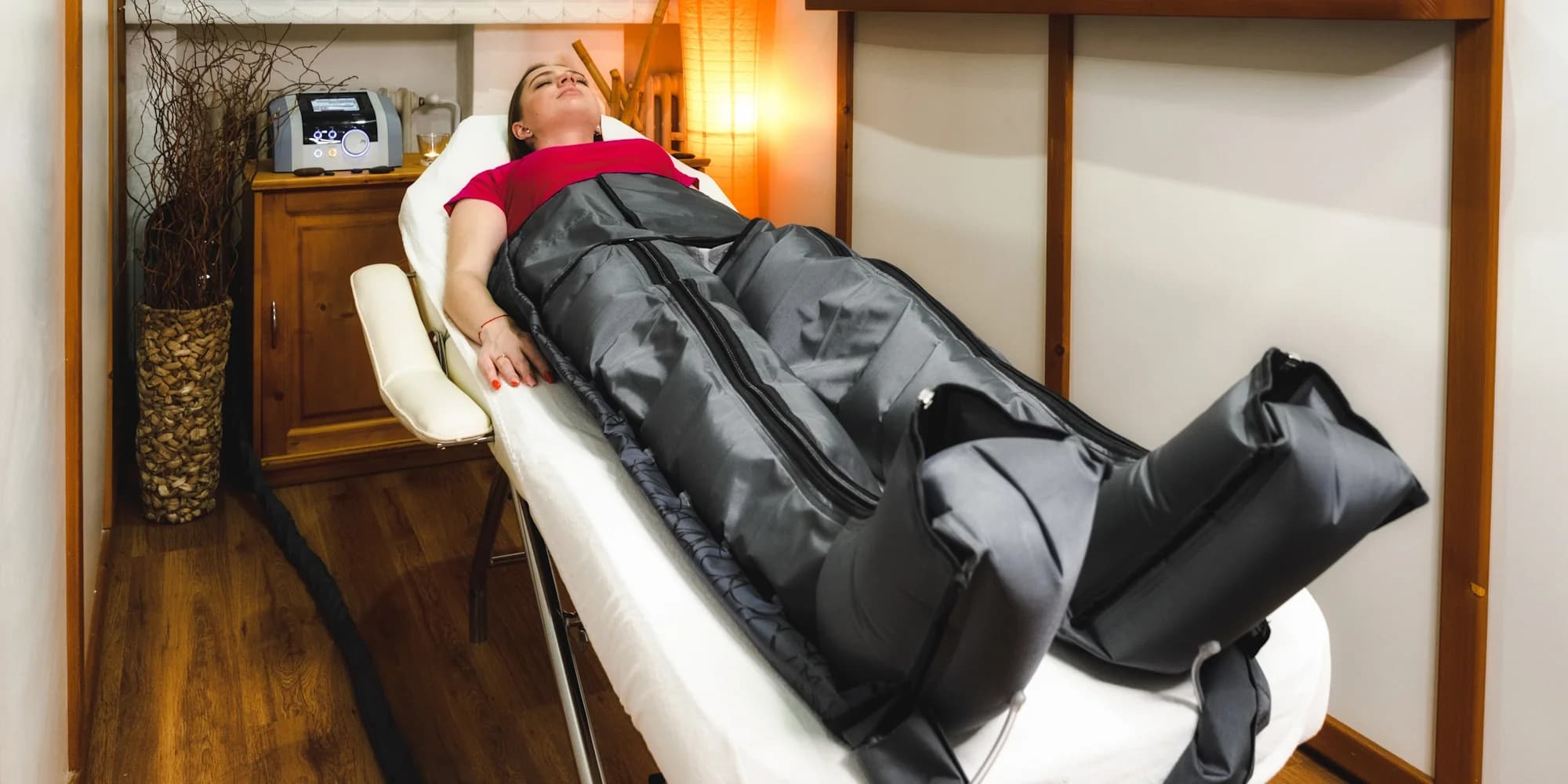 Pevnější a hladší pokožka: 1 nebo 3 vstupy na přístrojovou lymfodrenáž