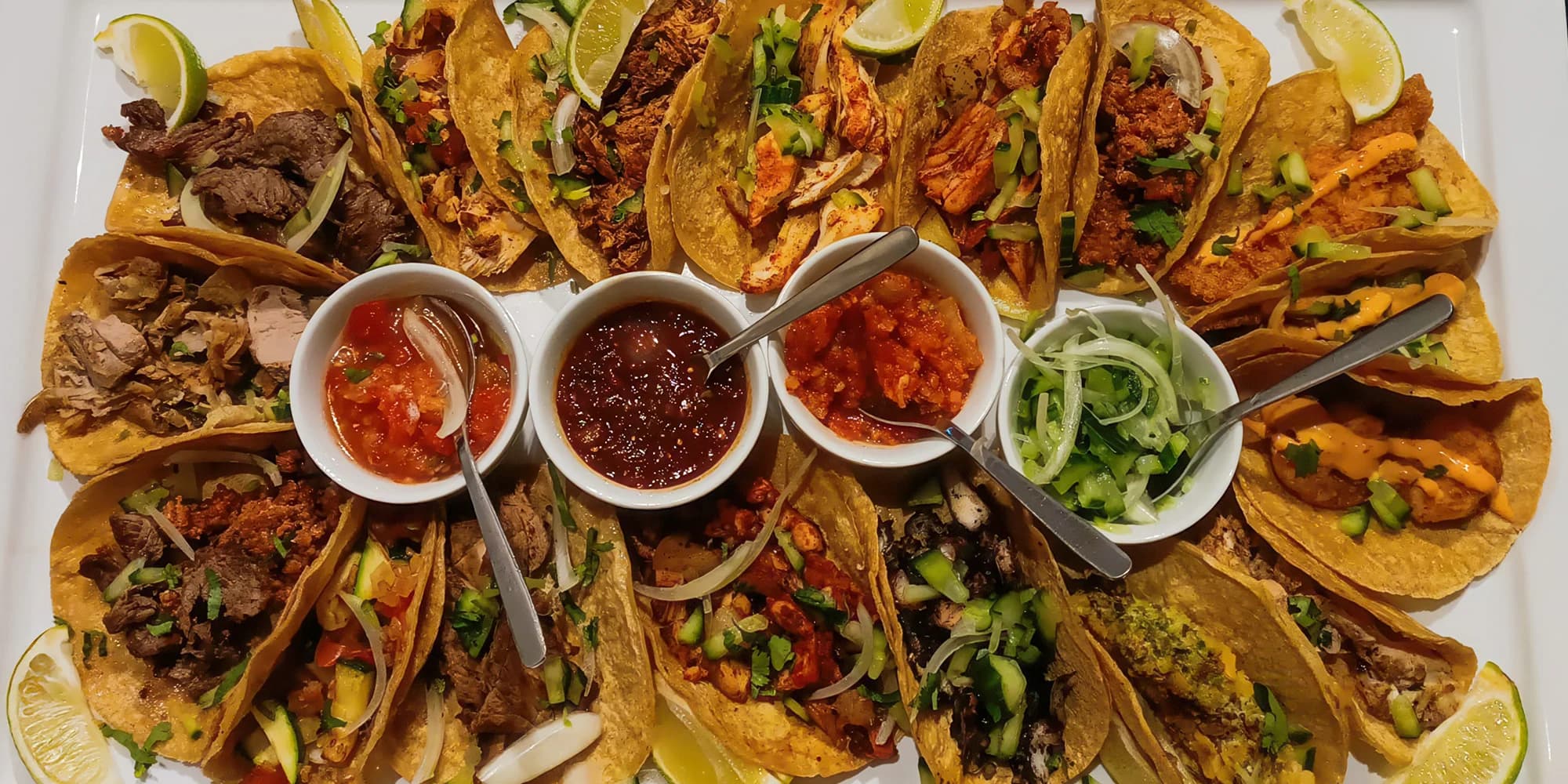 Takíza aneb tacos party: 17 mexických tacos a salsy až pro 4 osoby, restaurace s prestižním oceněním