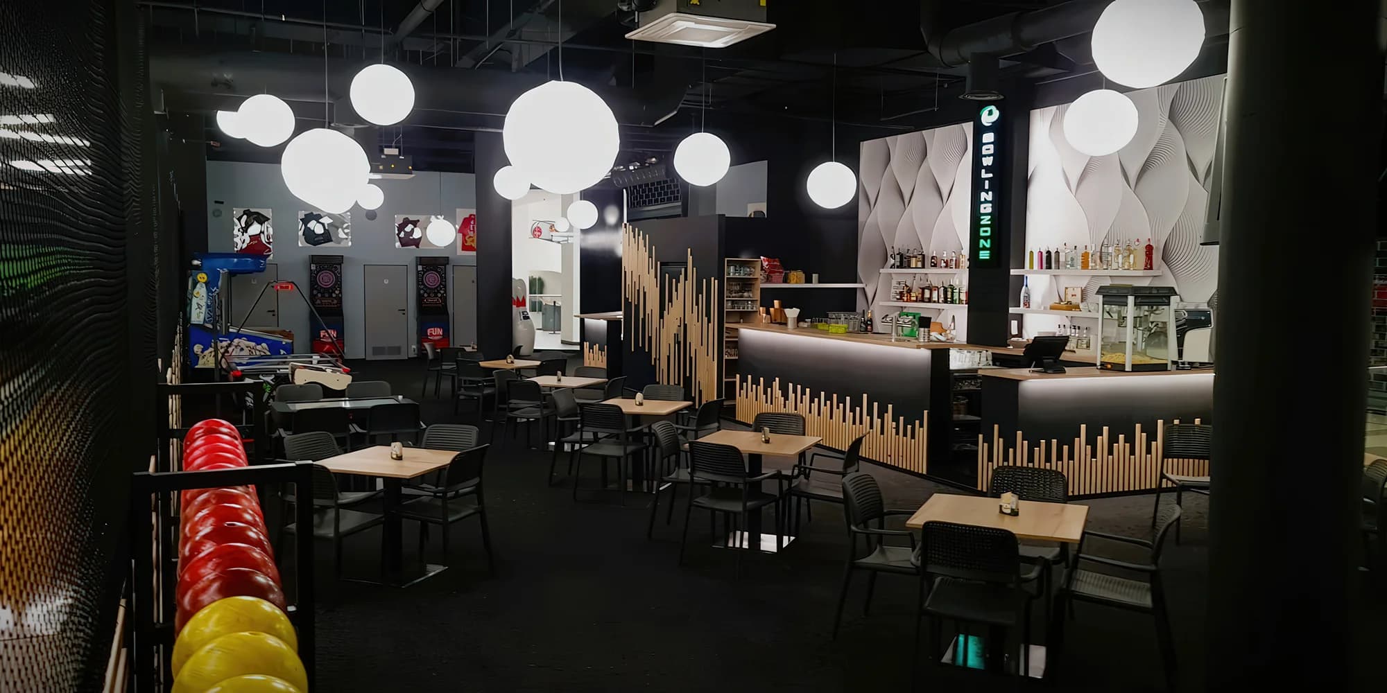Hodina bowlingu i s občerstvením, pivem či drinkem, nebo 2 hodiny za cenu 1
