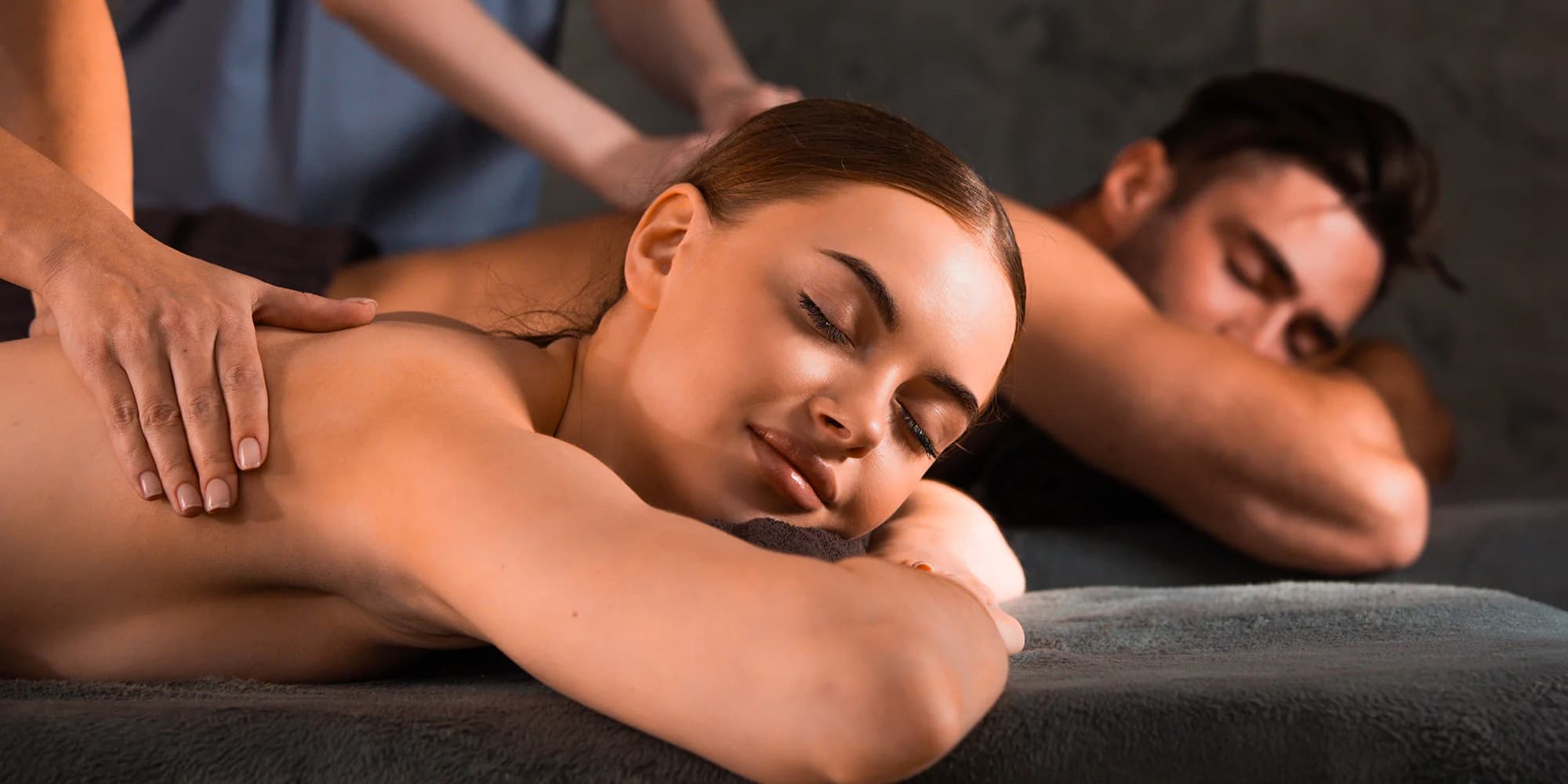 Maximální uvolnění a relax: párová relaxační masáž celého těla na 60 minut