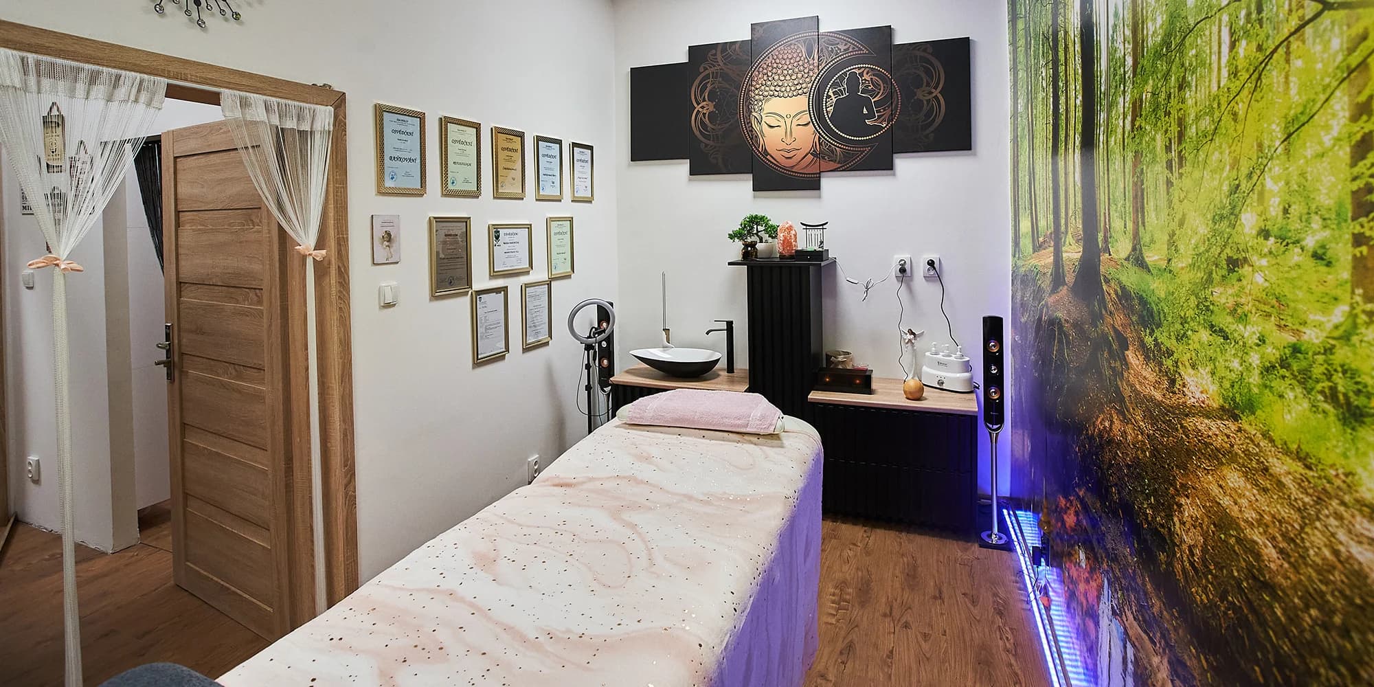 Relaxační masáže s možností peelingu či zábalu: skořicová, kokosová, aroma a další