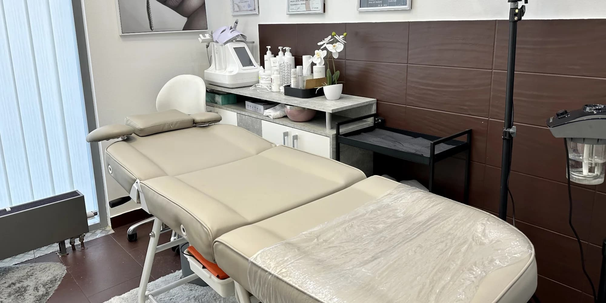 Dokonale upravené řasy a obočí bez práce: barvení, úprava tvaru či laminace