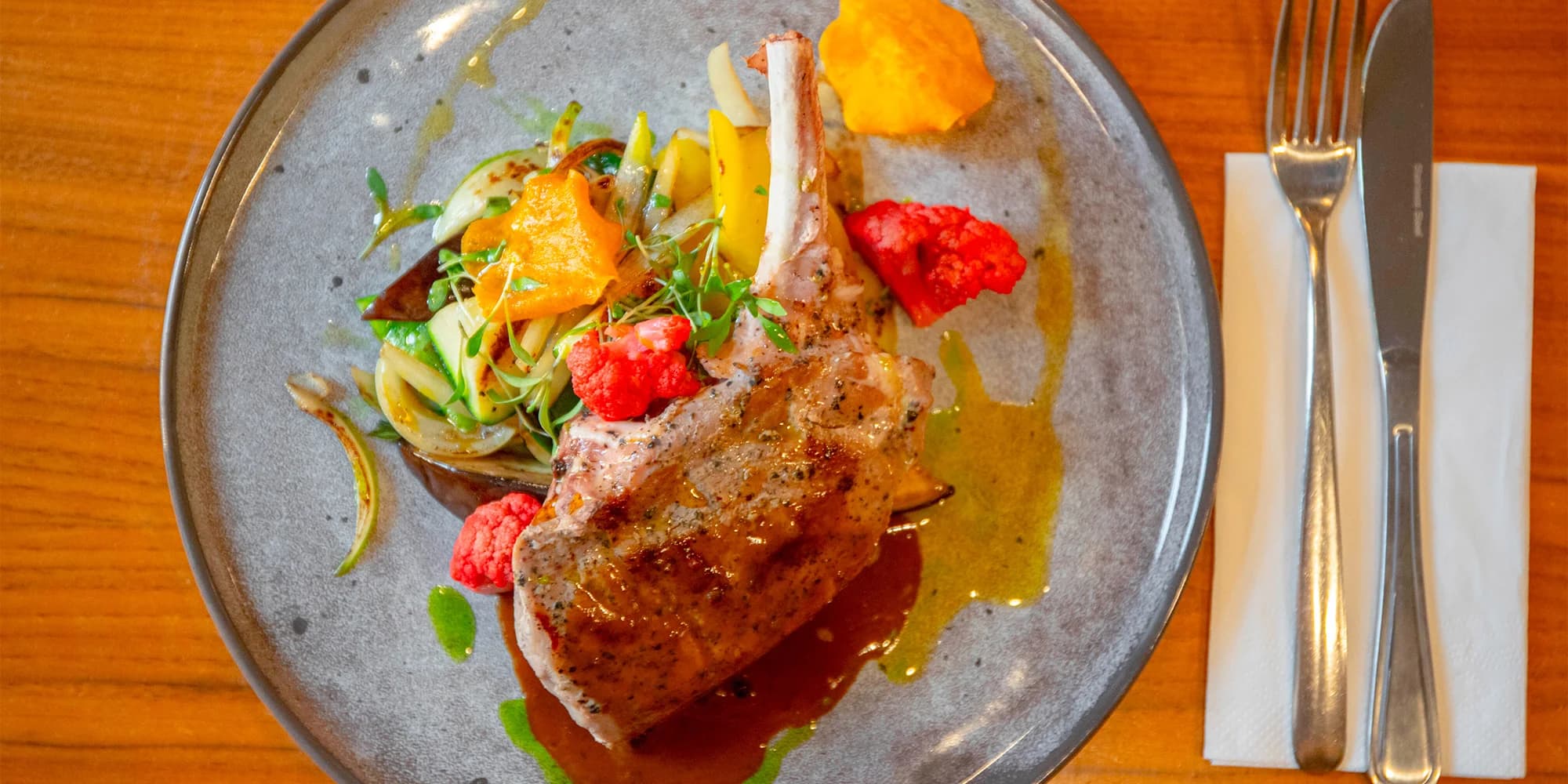 Salut Restaurant: voucher v hodnotě 600-1800 Kč na speciality české i mezinárodní kuchyně