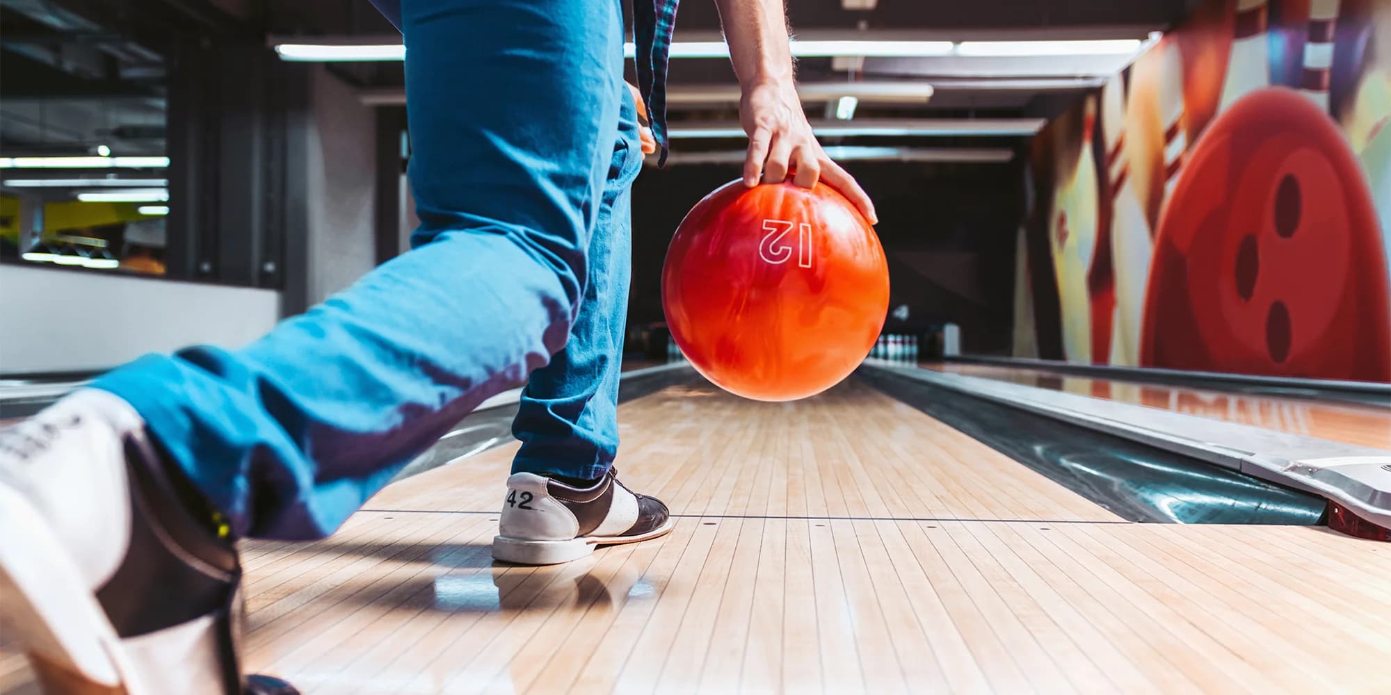 1 hodina bowlingu až pro 6 lidí: čtveřice drah na výběr