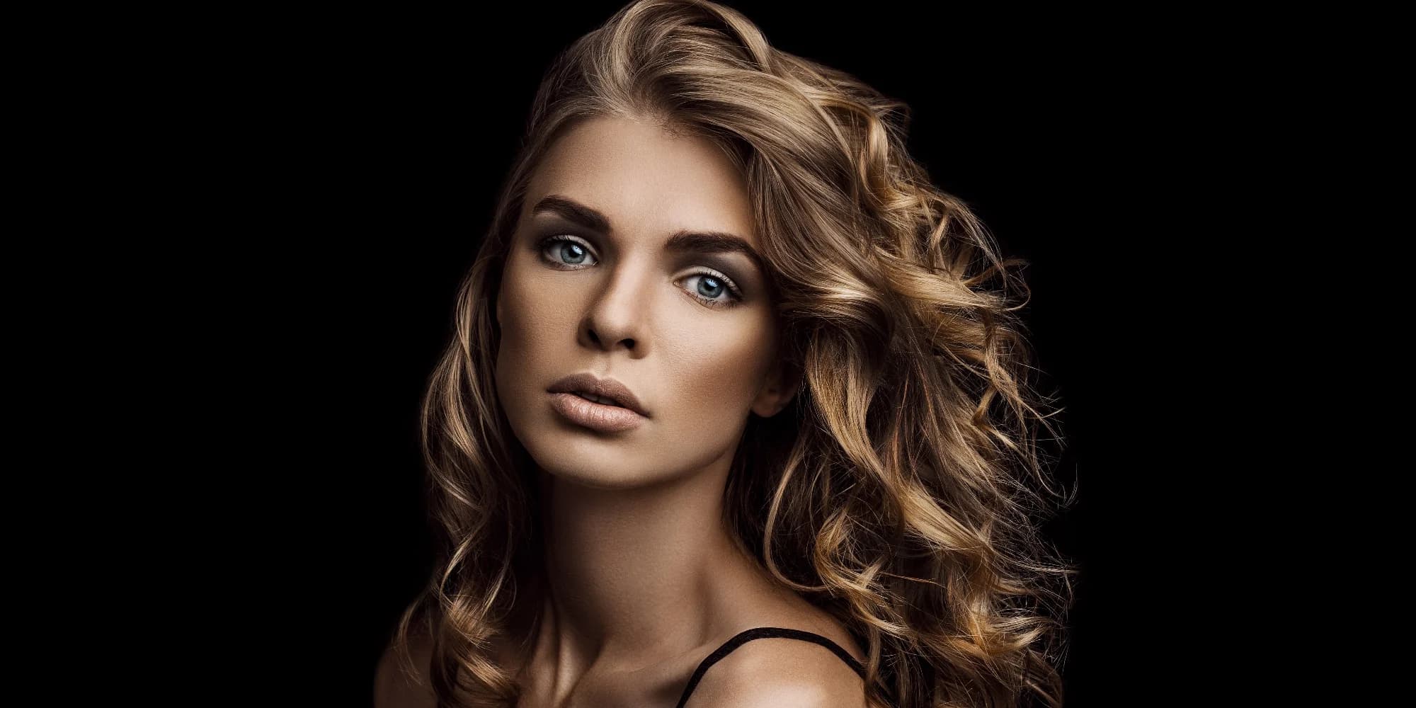 Dámský střih pro všechny délky vlasů na Smíchově v KR hair studiu