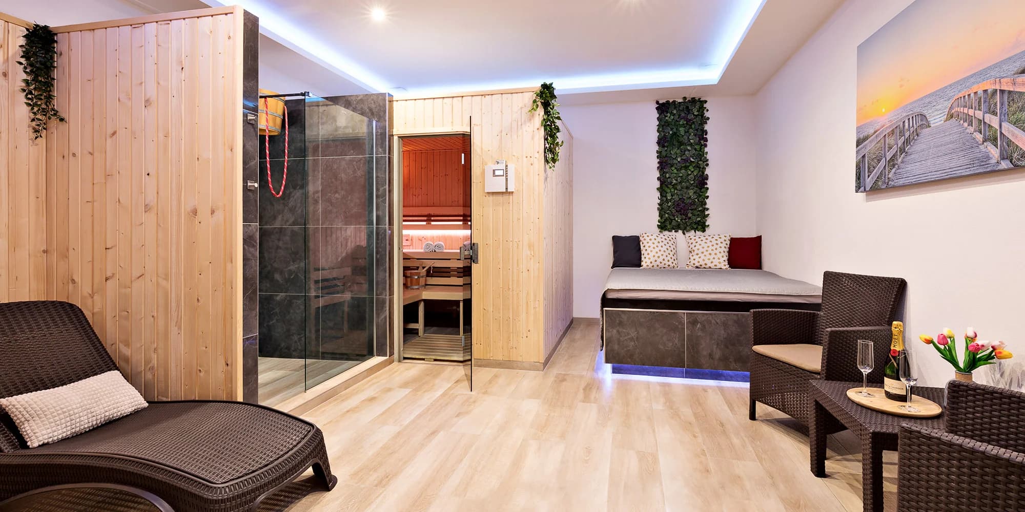 Blahodárný relax pro 2 osoby: 90 min. privátní sauny i s láhví sektu