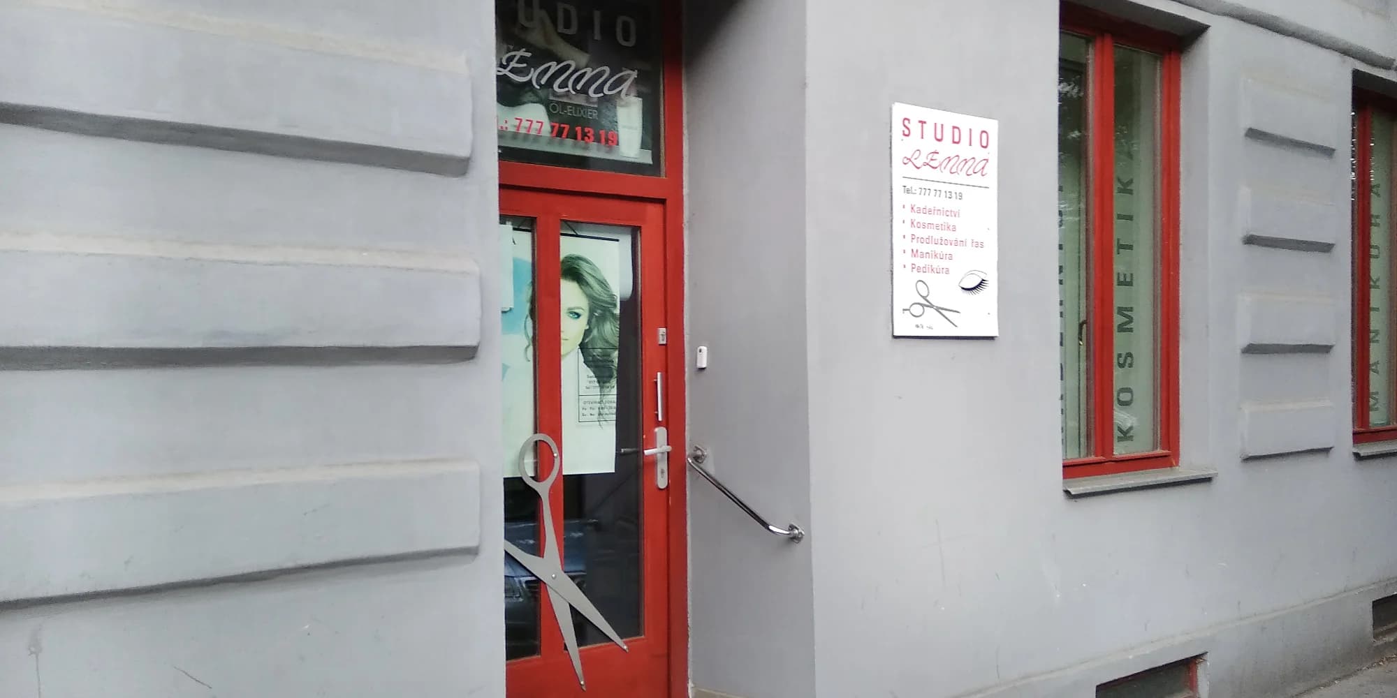 Otevřený voucher na služby až v hodnotě 1500 Kč v salonu krásy