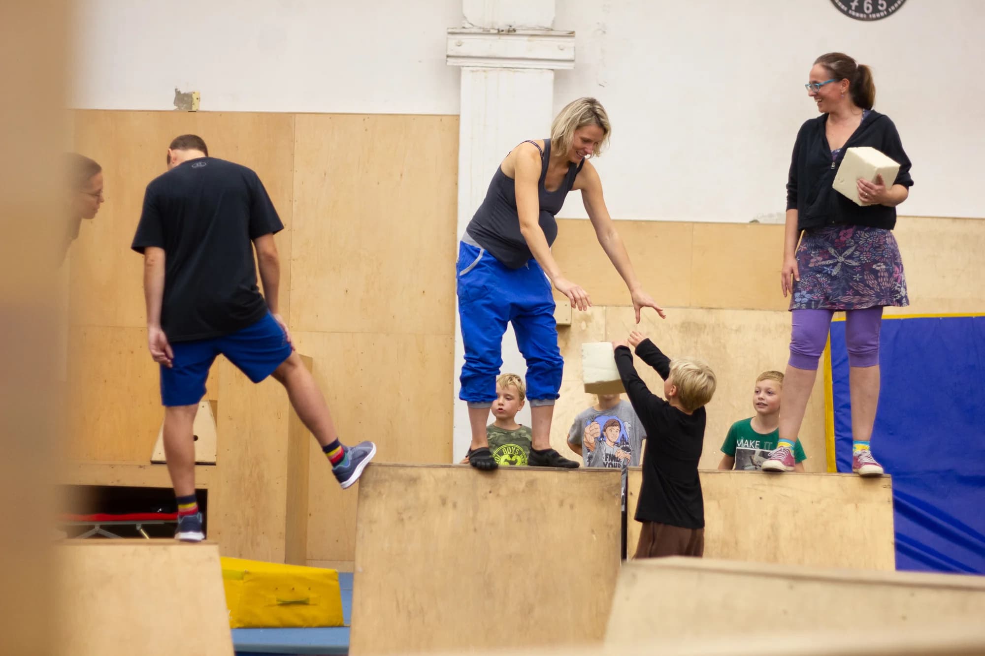 Parkour pro rodiče s dětmi: 120 minut společného tréninku v In Motion Academy