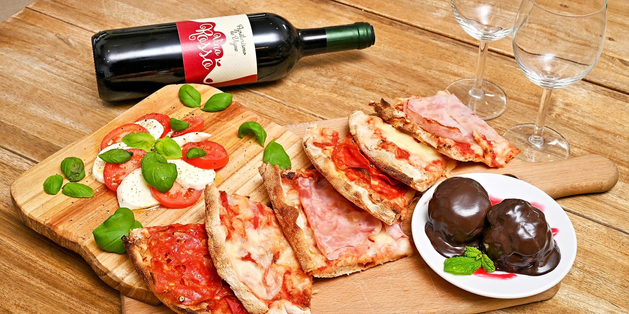 Degustace pinsy vč. předkrmu a dezertu i lahve sicilského vína pro 1 či 2 osoby