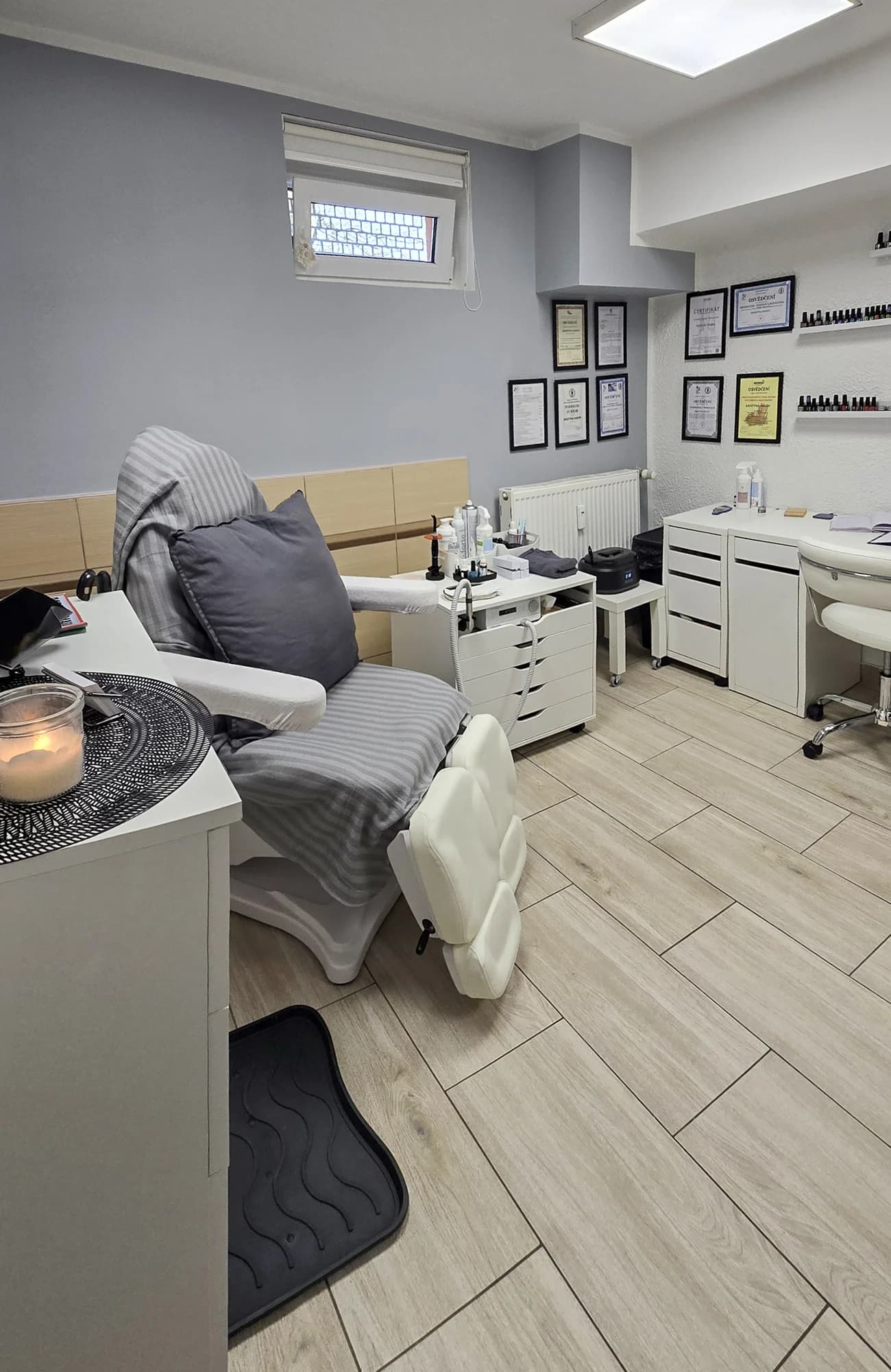 Přístrojová pedikúra: základní péče i gel lak nebo relaxační masáž