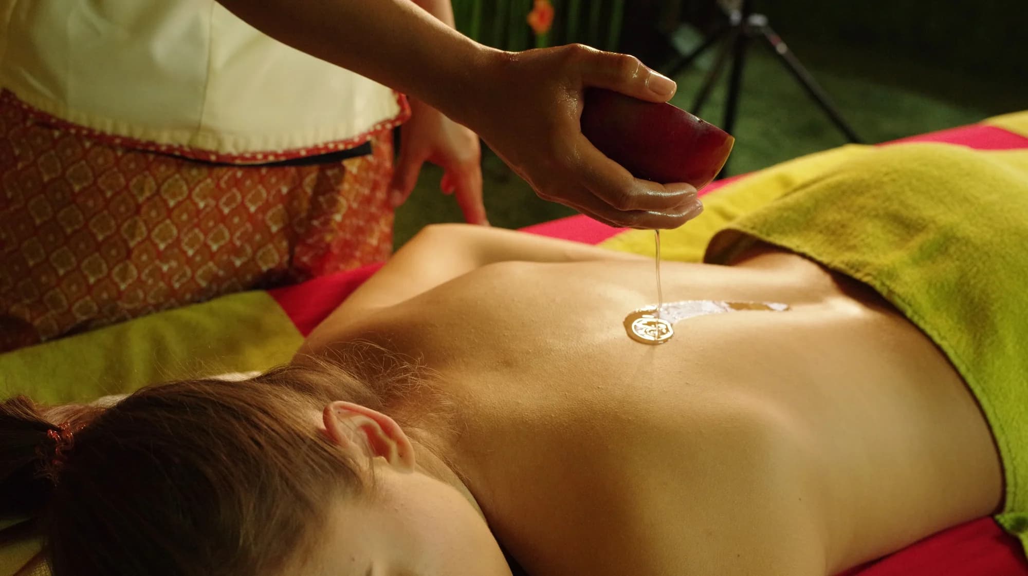 Zrelaxujte se v Thajském ráji: 60 minut relaxační masáže podle výběru