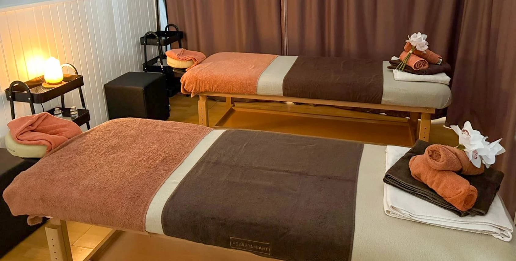 Relaxace z rukou Filipínek: aroma či párová masáž nebo balíčky