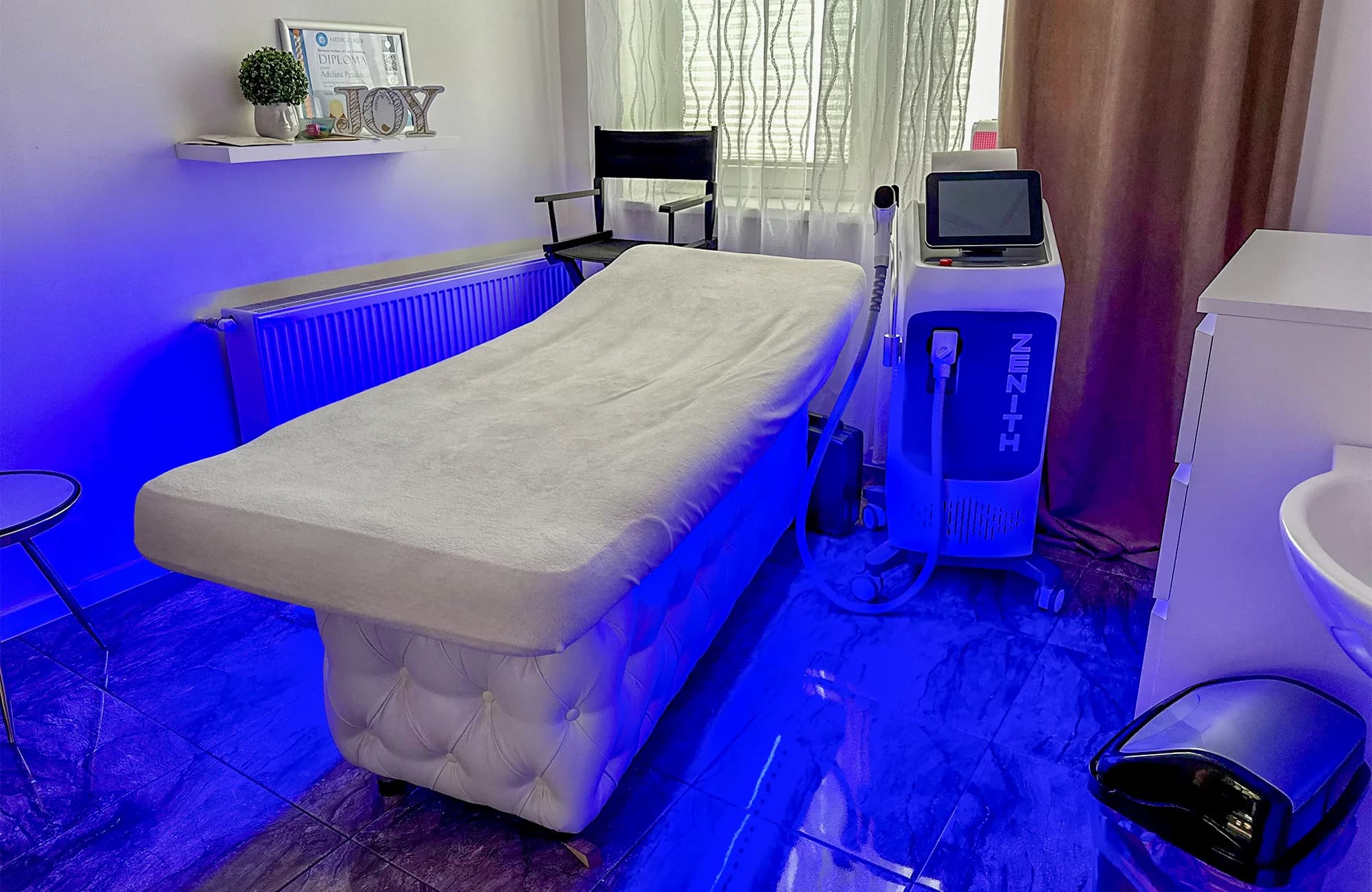 Laserová epilace pro muže: podpaží, hrudník, břicho, intimní partie či celá záda