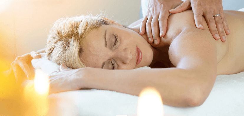 Masáž šíje, zad a krční páteře i baňkování, 60 minut 