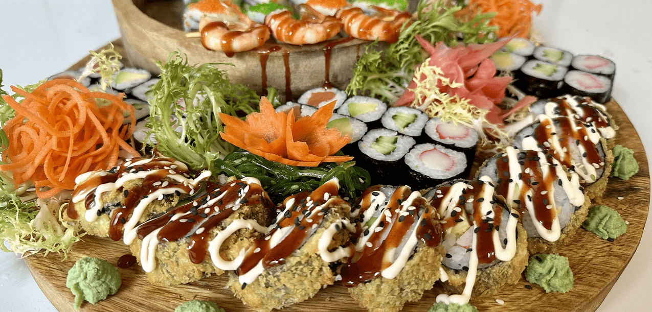 Sushi sety s 43, 52 nebo 55 kousky: maki, nigiri i grilované rolky