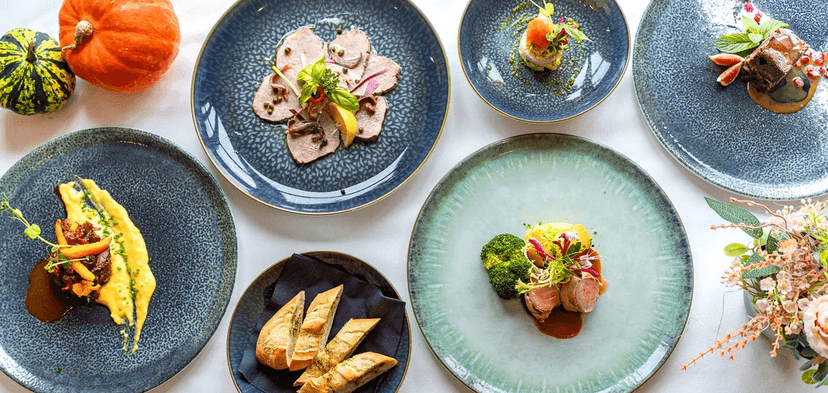 Degustační menu Festival chutí pro 2 osoby: vitello tonnato, panenka, steak i dezert 