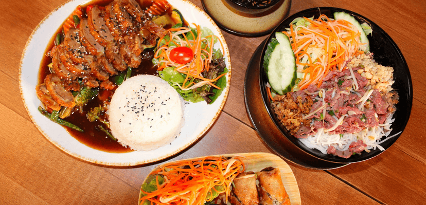 Vietnam pro dva: závitky, kachna či Bún bò Nam Bộ a smažené ovoce 