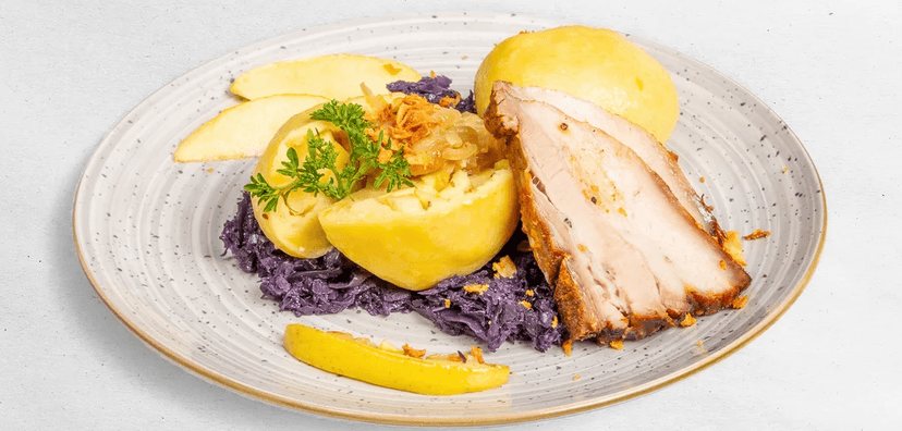 Denní obědové menu z české i řecké kuchyně: polévka, hlavní chod i sladký knedlík 