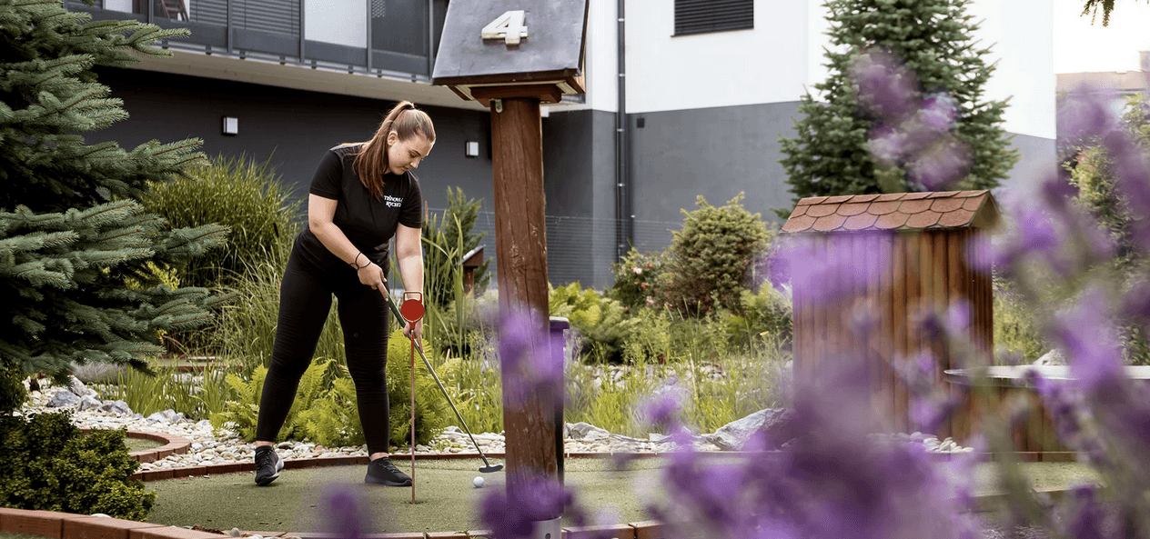 Vstup pro 1 dospělou osobu na Adventure golf