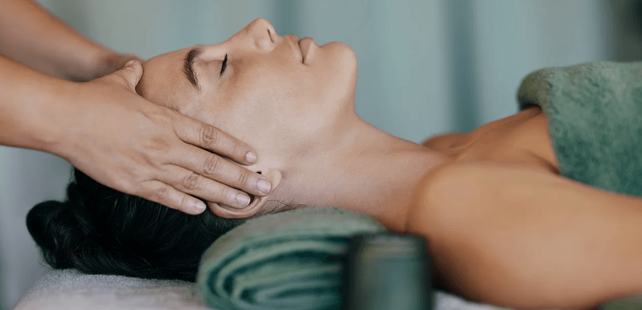 Relaxační masáž celého těla s masáží hlavy (105 min.) 