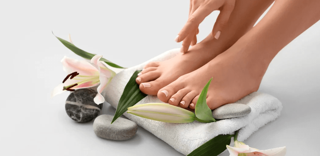 Luxusní mokrá pedikúra určená pro maximální komfort a detailní péči