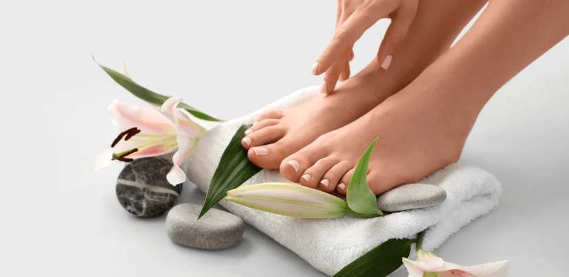 Luxusní mokrá pedikúra určená pro maximální komfort a detailní péči