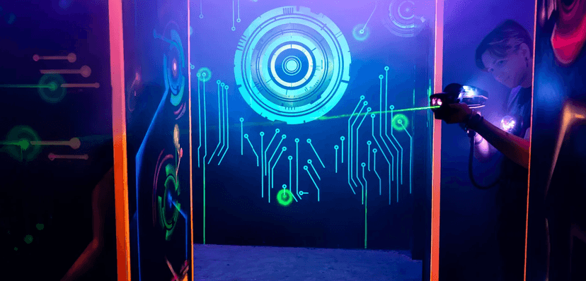 Laser game přestřelka až pro 30 hráčů v arénách LazerFun