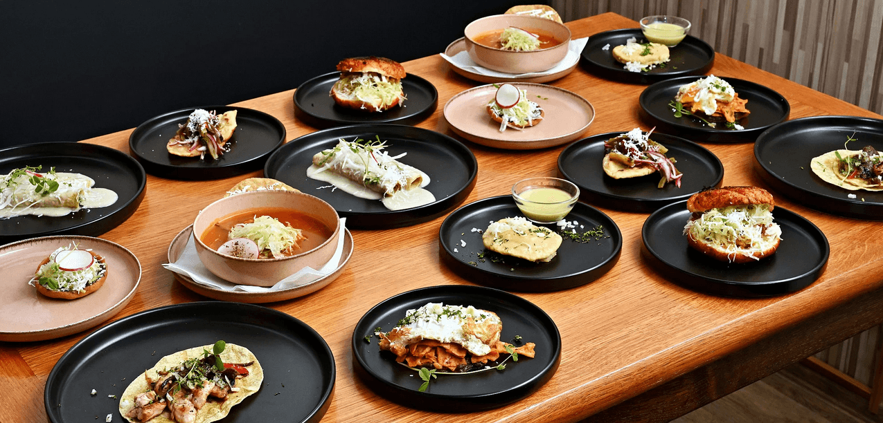 Mexické fusion degustační menu pro dva: předkrmy, tacos i pěna z manga 