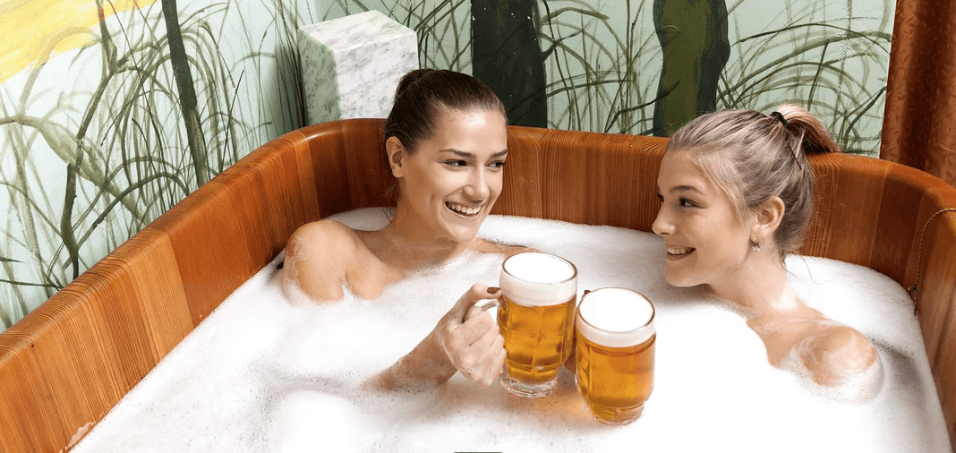 2hodinový odpočinek v pivních lázních pro 1 nebo 2 osoby: koupel, sauna a pivo 