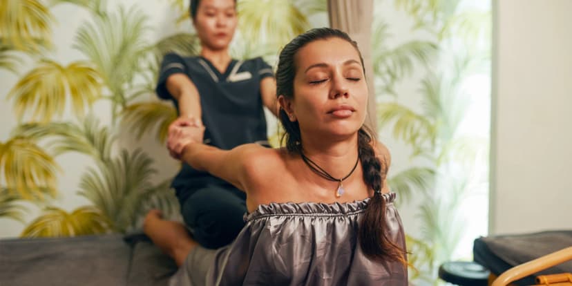 Tradiční thajská nebo olejová masáž celého těla: 60 minut