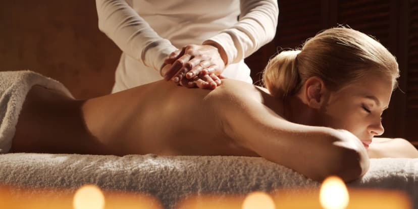 Vědomý dotek: hloubkově relaxační masáž v délce 70 min.