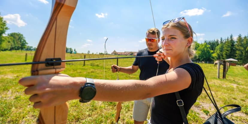 Den v Safari Resortu: 3D lukostřelecký parkour, bio burger s nápojem i návštěva zvířat