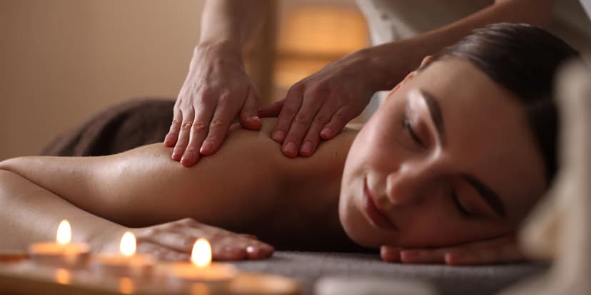 Masáž dle výběru: maderoterapie, relaxační, hloubková, rehabilitační či rekondiční
