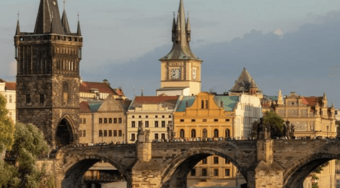 Venkovní online hra - Podivná Praha